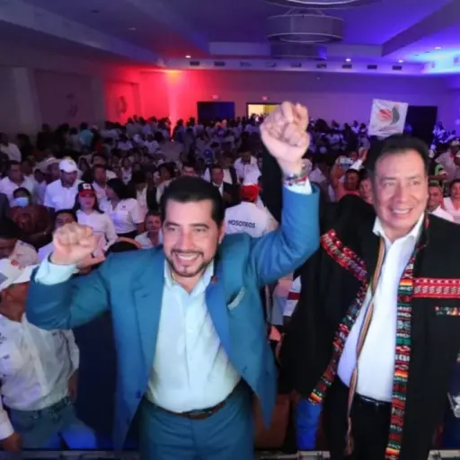 Rudy Guzmán es el candidato a la presidencia y el diputado Diego Israel González a la vicepresidencia por el partido Nosotros. / Foto: Cortesía