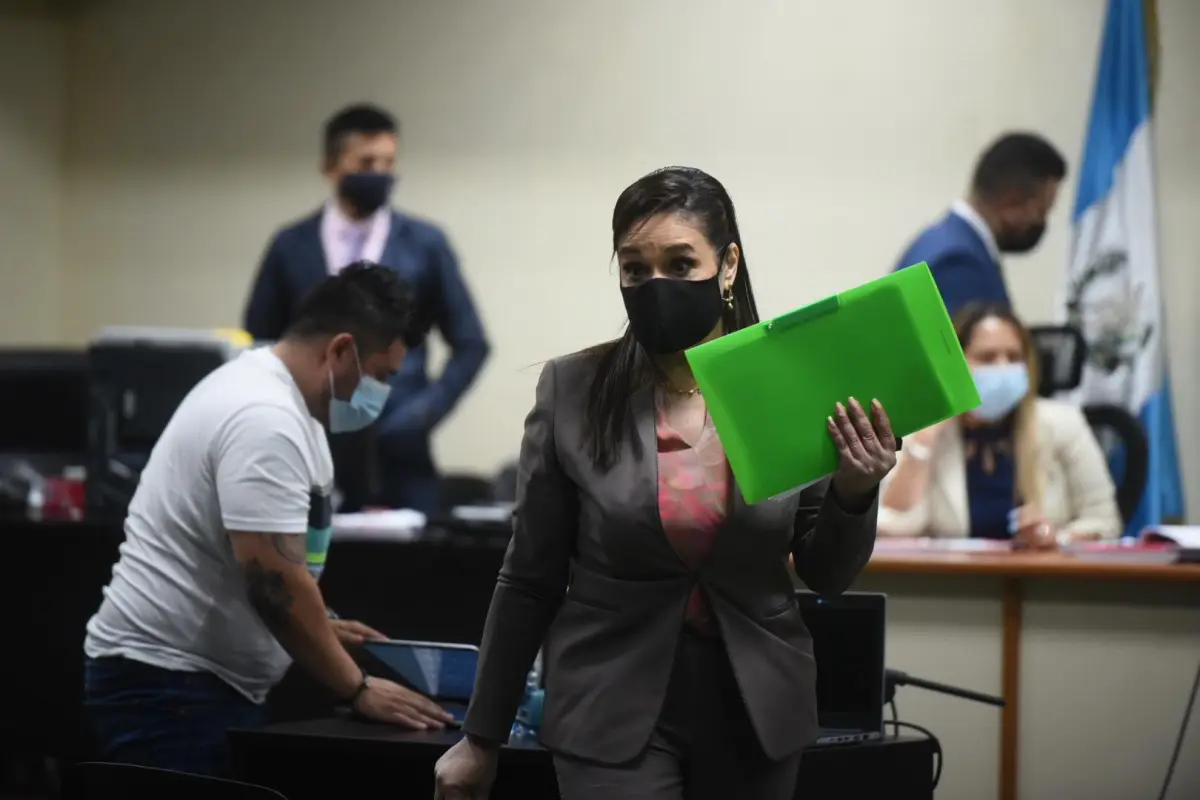 exvicepresidenta-roxana-baldetti-declara-en-juicio-caso-la-linea-29-agosto-2022-foto-edwin-bercian-3.jpg, 