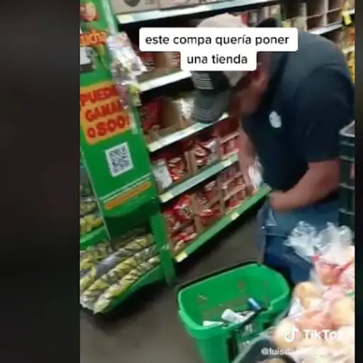 Hombre es descubierto en supermercado cuando entre su ropa llevaba mercadería- ,