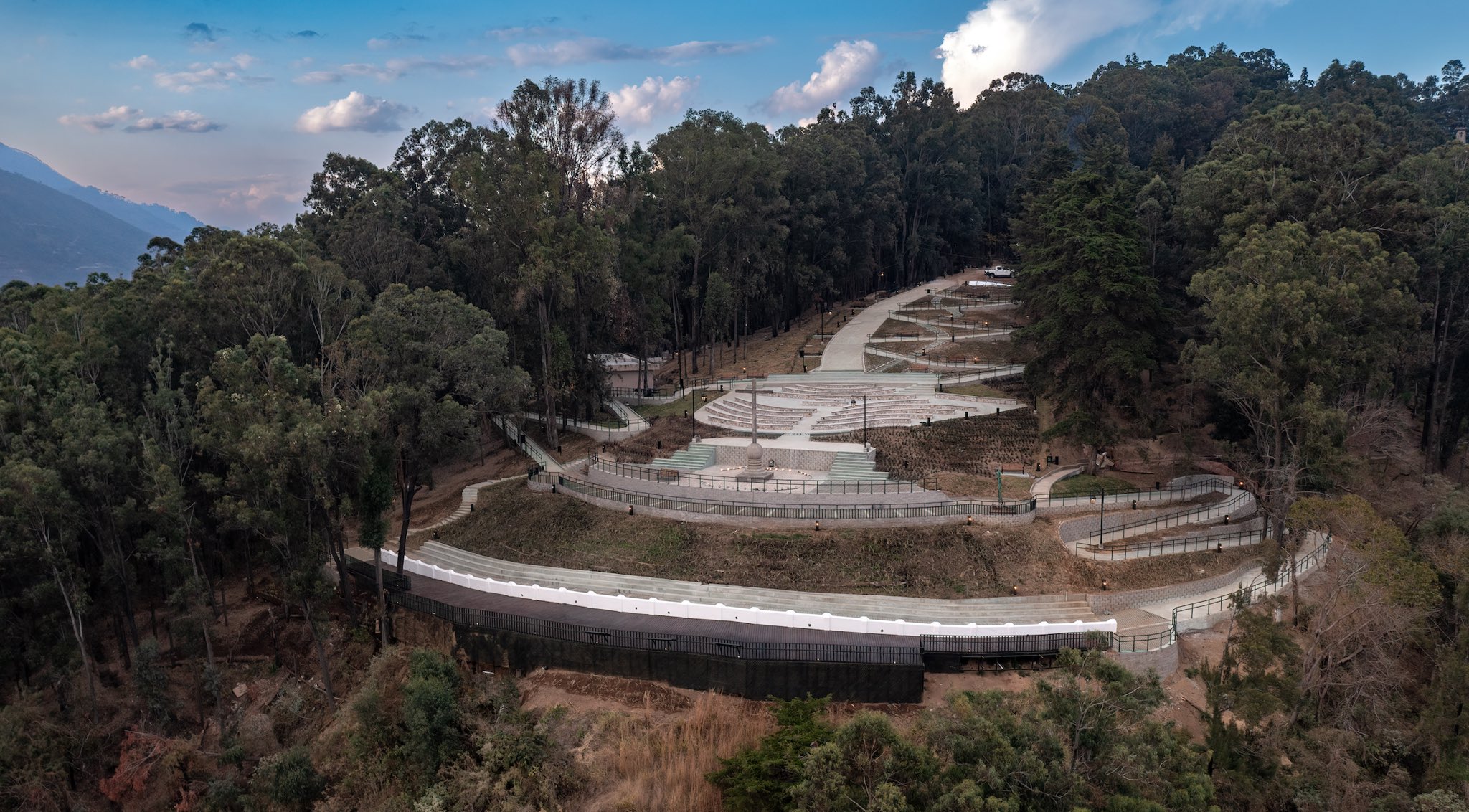 Cerro de la cruz - antigua guatemala - febrero 2023 | 