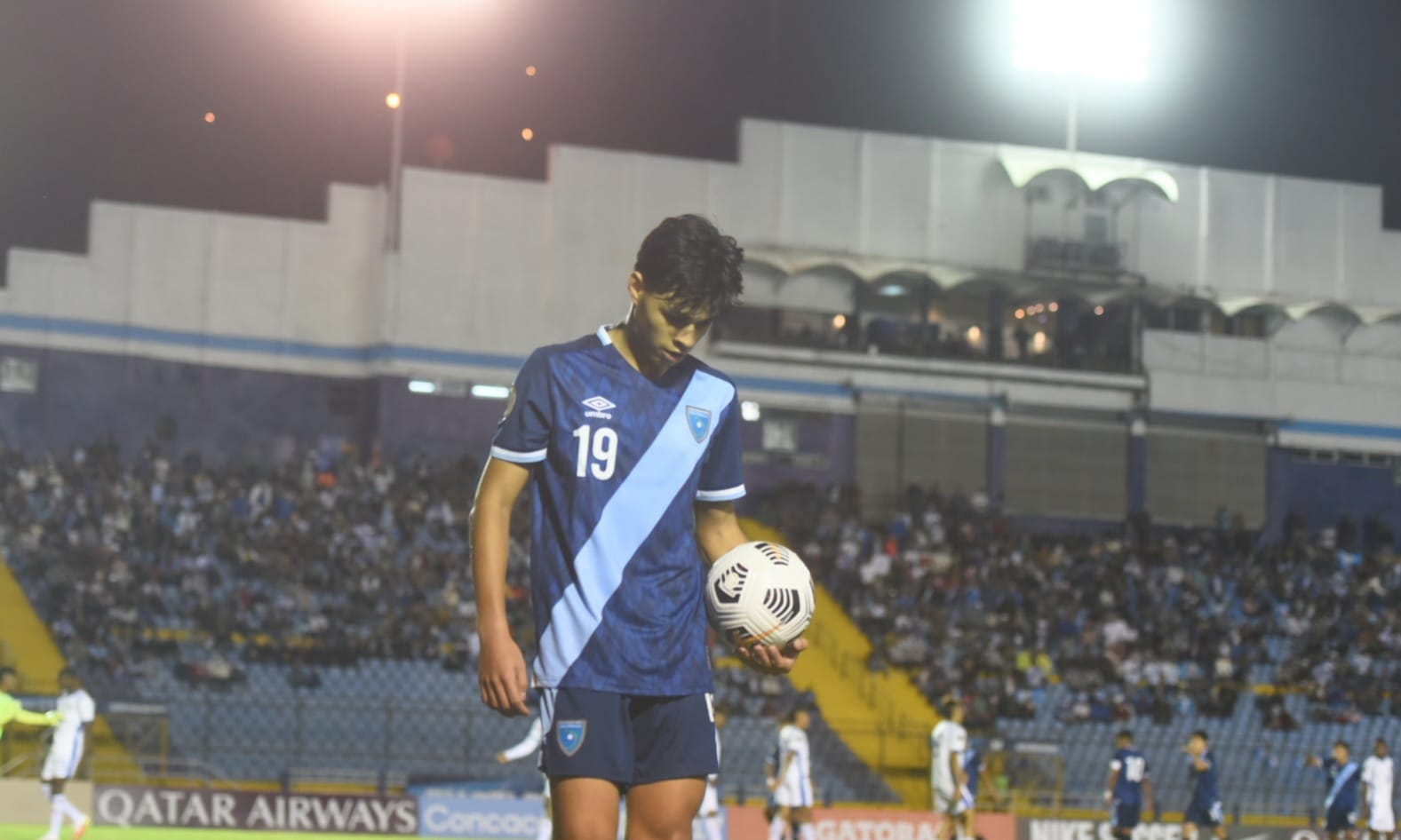 Olger Escobar se lamenta en el partido entre Guatemala y Panamá | 