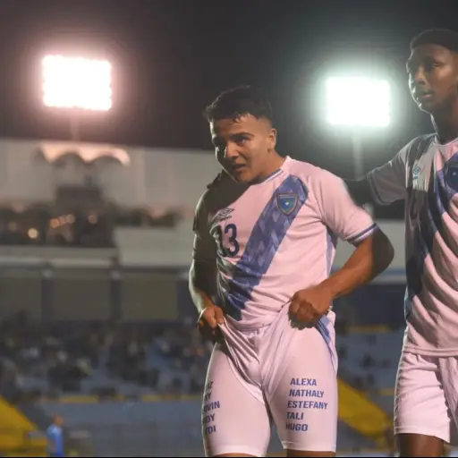 Celebración de Saúl Sagastume ante Jamaica - Omar Solís