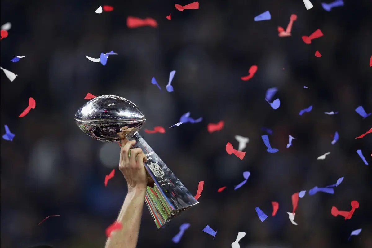 Trofeo Vince Lombardi que se le entrega al campeón de la NFL - Archivo