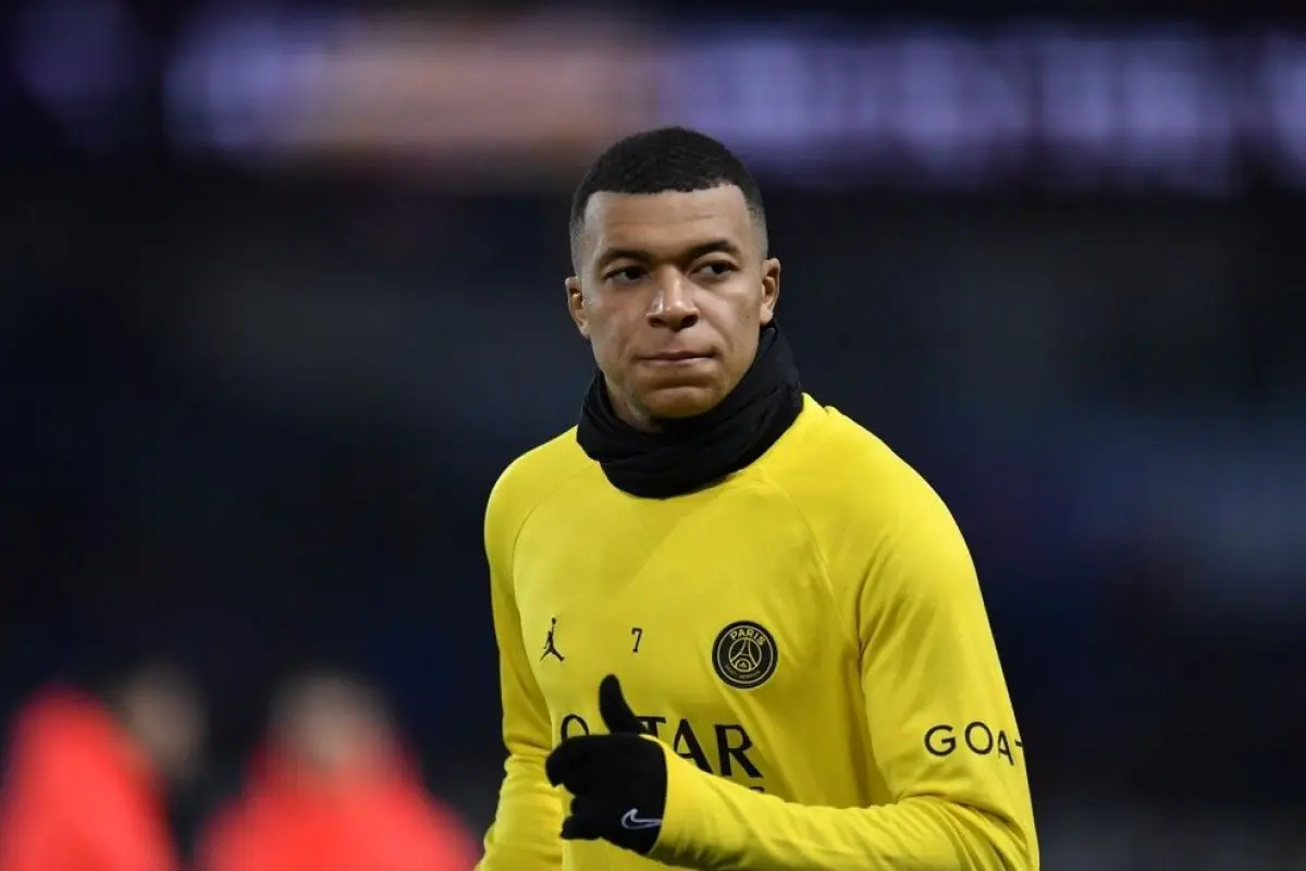 kylian-mbappe-lesionado-con-psg-febrero-2023-.jpg, 