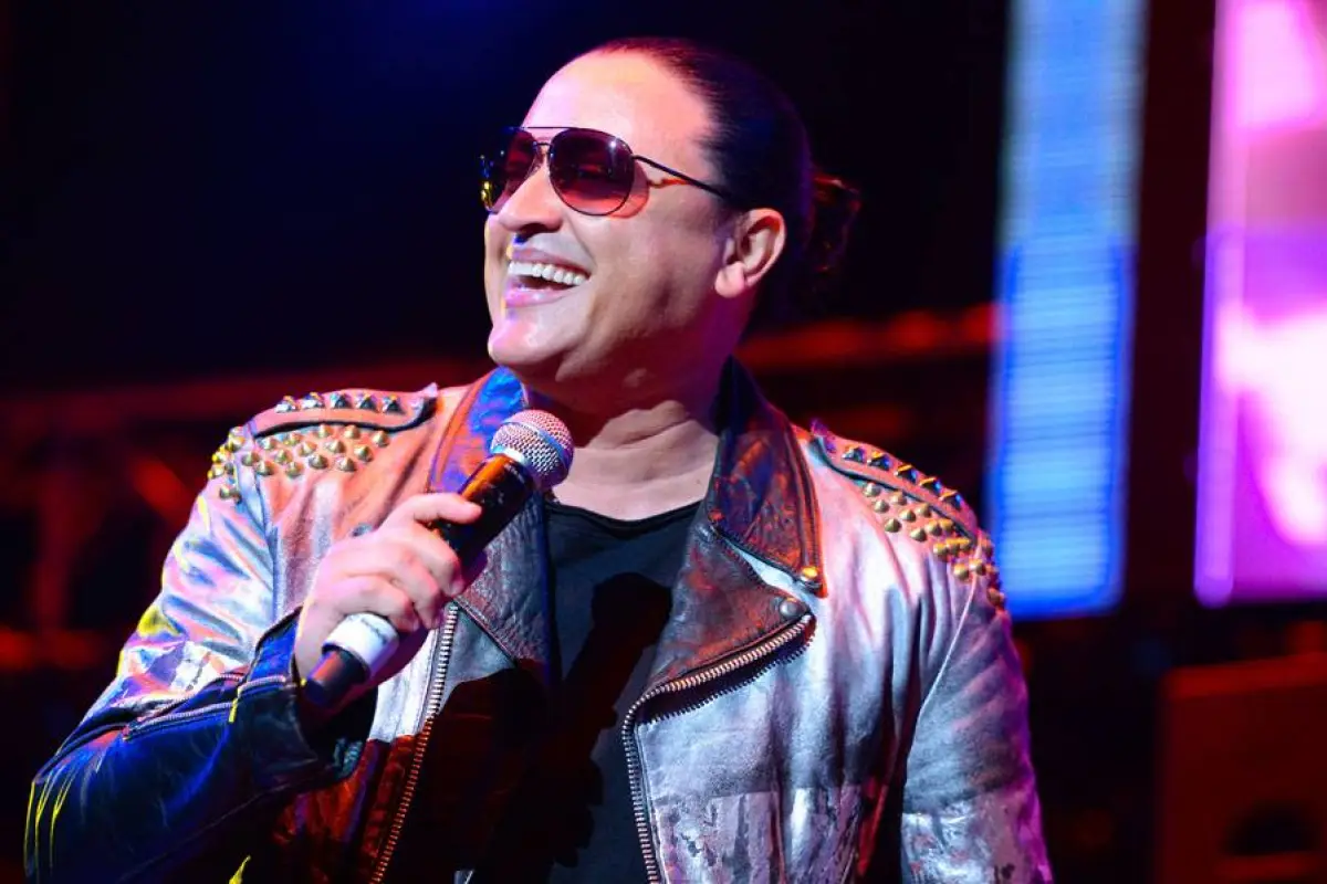 elviscrespo-c1c82d7dd9f88393e968d7d53feb3a60.jpg, 