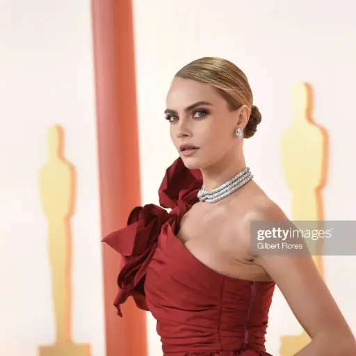 Cara Delevingne ,