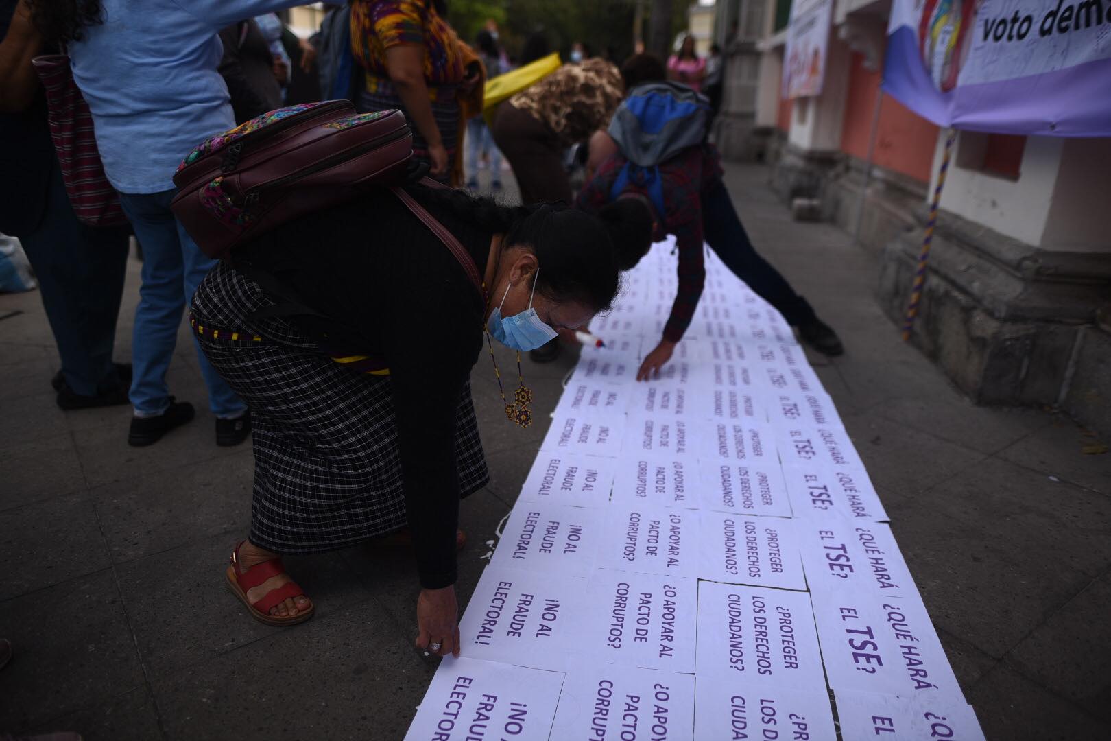 manifestacion-mujeres-tse-elecciones-emisoras-unidas11 | 