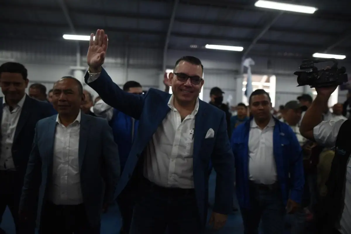 manuel-baldizon-asiste-asamblea-cambio-febrero-2023.jpg, 