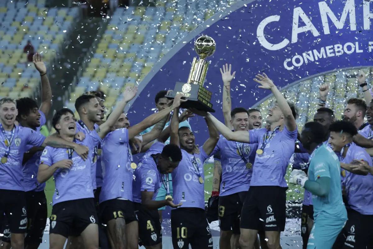 independient-del-valle-campeon-recopa-2.jpg, 