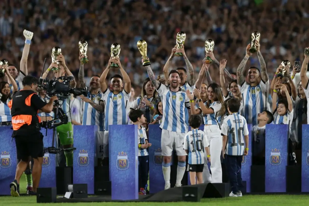 Emocionante-discurso-de-Messi-como-campeon-del-Mundo-en-Argentina-4.jpg, 