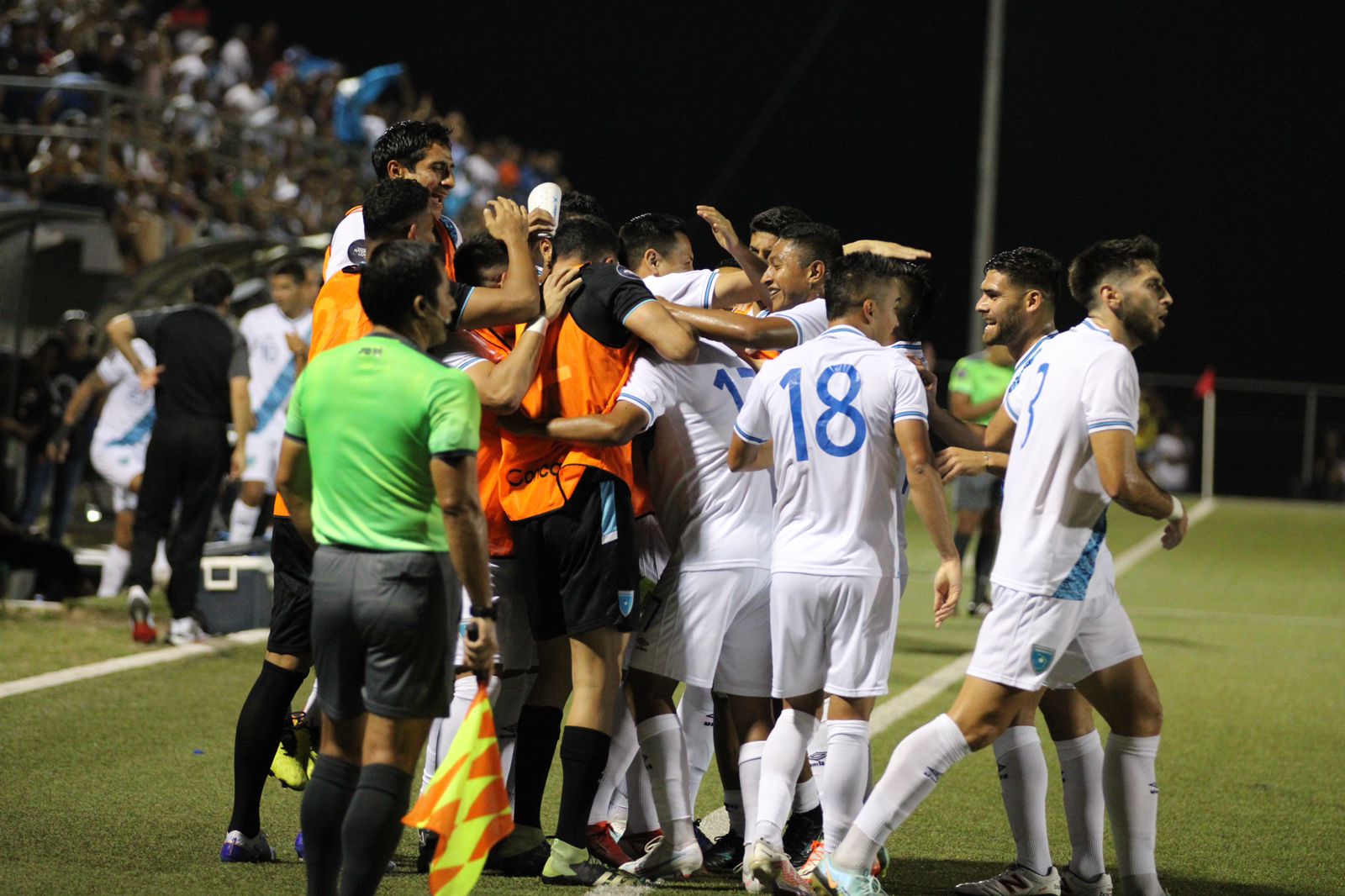 Celebración de Oscar Castellanos ante Belice | 