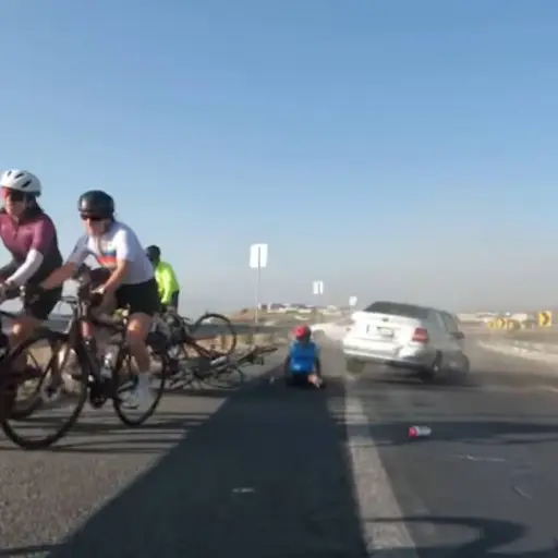Video de accidente donde atropellan a ciclistas se vuelve viral ,