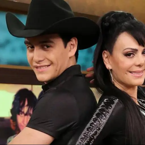 julianfigueroa-maribelguardia ,