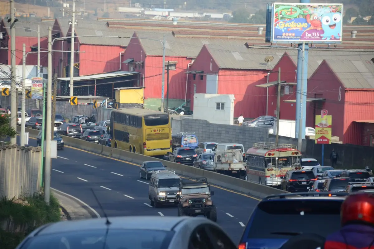 trafico-ruta-al-pacifico-Semana-Santa-abril-2023.jpeg, 
