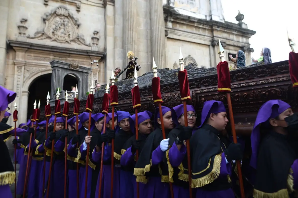 Niño Jesús Nazareno de la Demanda - 1 abril, 