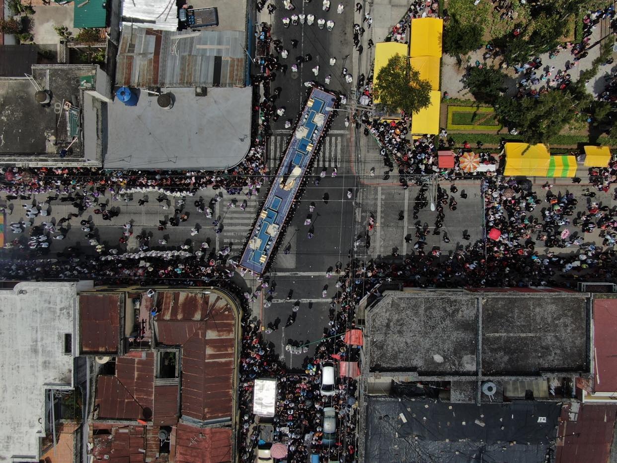 salida de la procesión de Jesús Nazareno del Consuelo | 