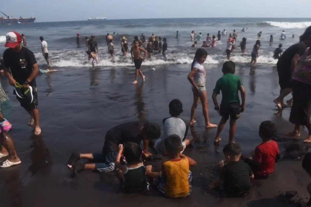  Para millones de guatemaltecos, la Semana Santa es sinónimo de turismo y diversión., Archivo.