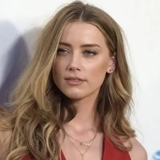 Amber Heard ,
