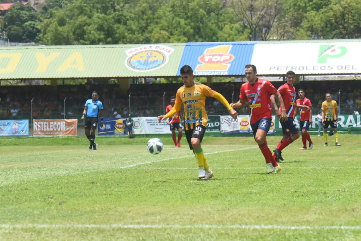 oscar-rai-villa-xelaju-ante-guastatoya-clausura-2023.jpeg, 