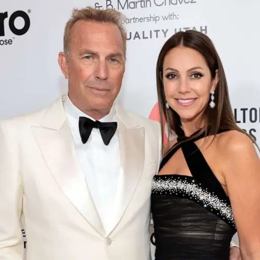 Kevin Costner y Christine Baumgarther ,