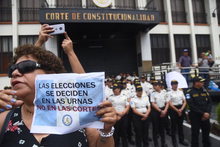 manifestacion-carlos-pineda-cc-emisoras-unidas10 | 