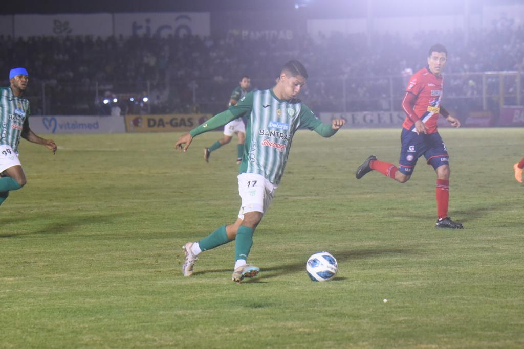 Partido entre Antigua GFC y Xelajú MC | 