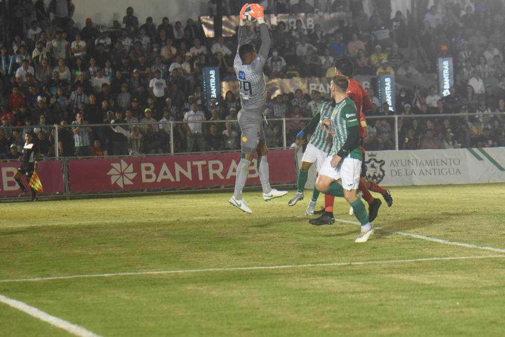 Partido entre Antigua GFC y Xelajú MC | 