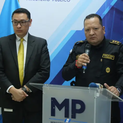 Las autoridades brindaron una conferencia para dar a conocer los resultados del operativo. Foto: PNC