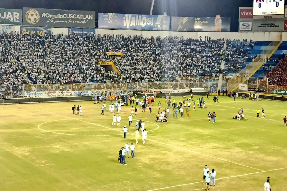 tragedia-estadio-cuscatlan2.jpeg, 