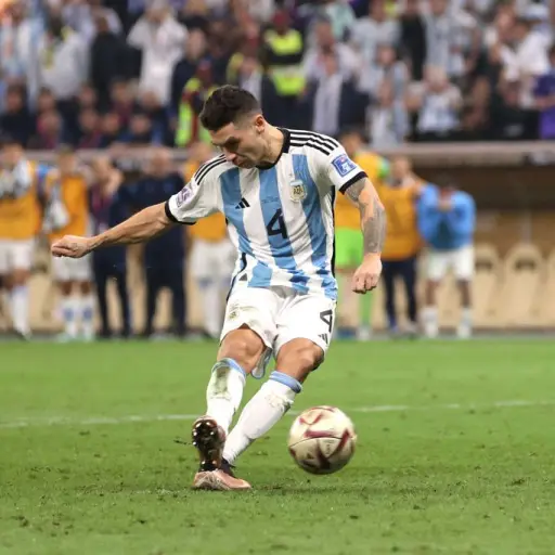 Gonzalo Montiel regresa a River Plate - EFE