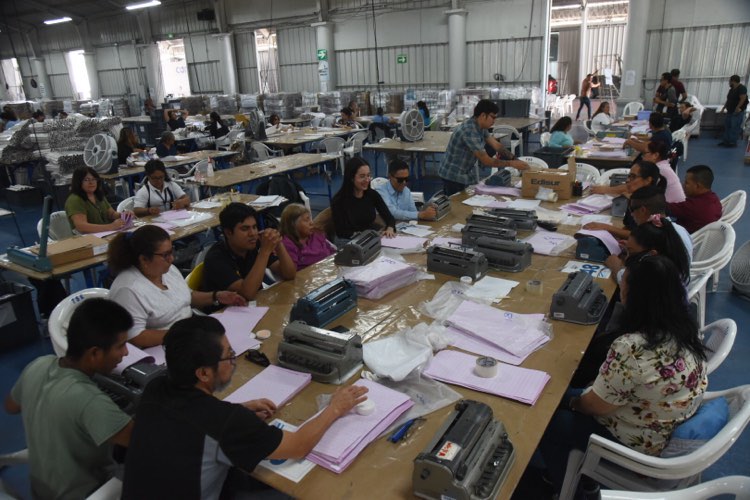 embalaje de papeletas electorales guatemala 2023 | 