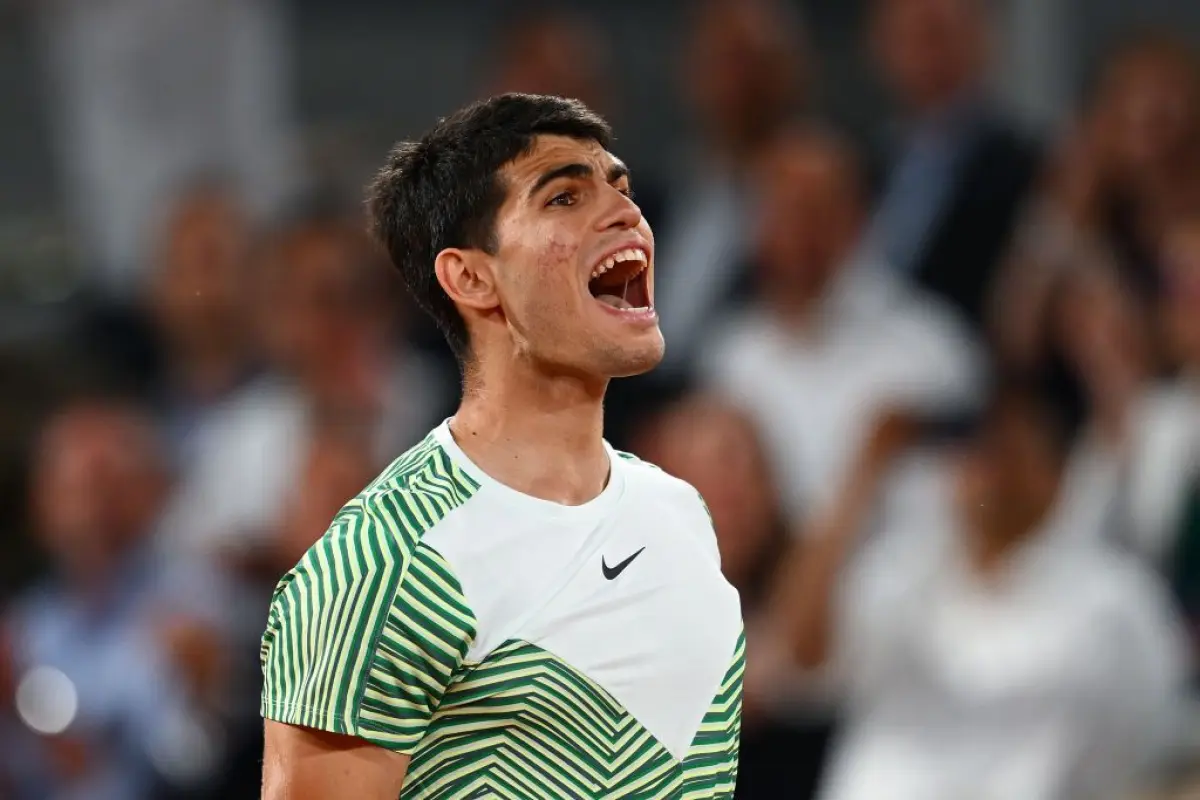 carlos-alcaraz-clasifica-a-semifinales-de-roland-garros-junio-2023.jpg, 