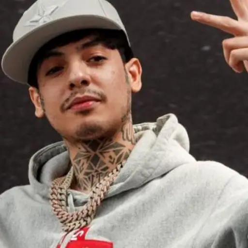 Natanael Cano nuevo look ,