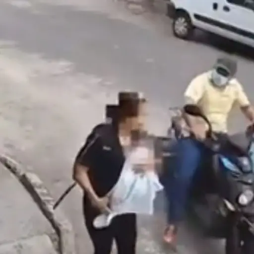 motoladron-asalta-mujer-bebe ,