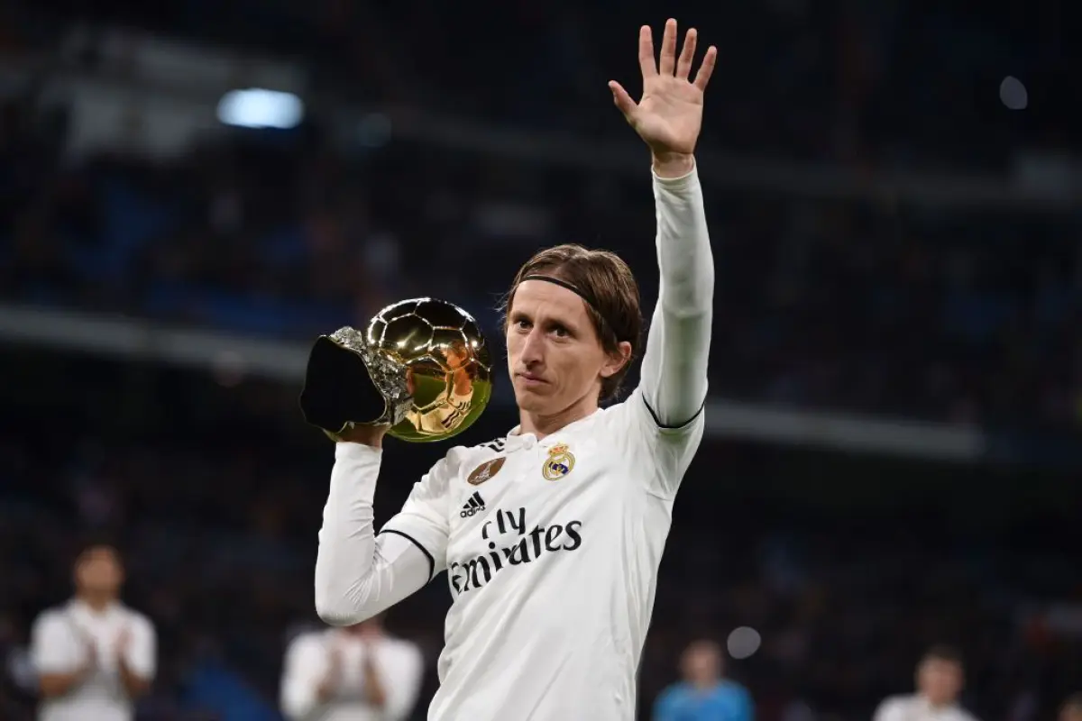 Modric-renueva-con-el-Real-Madrid-2.jpg, 