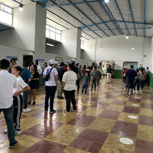 Centro de Votacion Escuela Oficial Urbana MIxta Laboratorio numero 1 1 Raymond H. Rignall ,