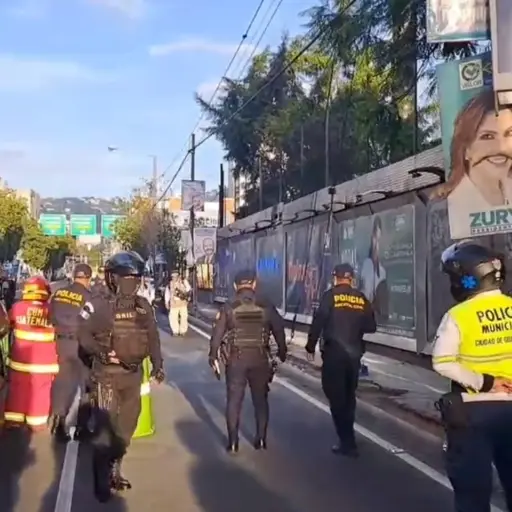 Lanzan objetos incendiarios junio 2023 ,