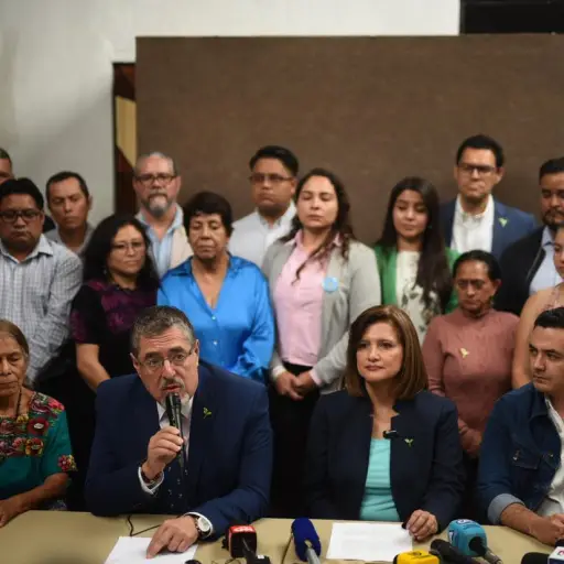 corte-de-constitucionalidad-ampara-al-partido-semilla ,