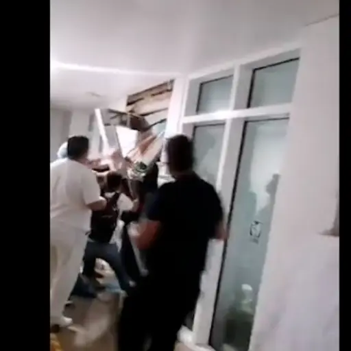 nina-muere-prensada-en-elevador ,