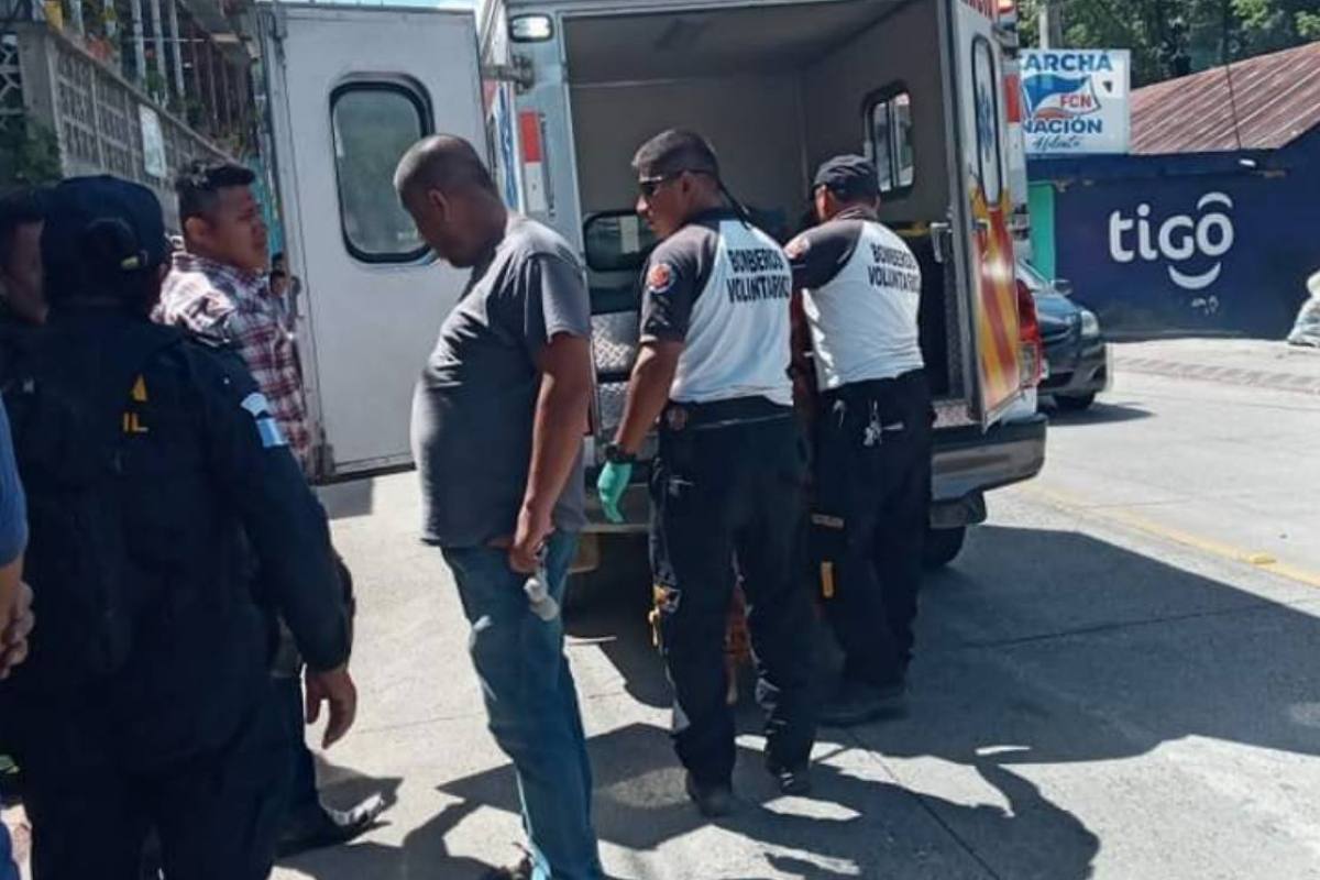 Automovilista atropella a cinco personas y se da a la fuga