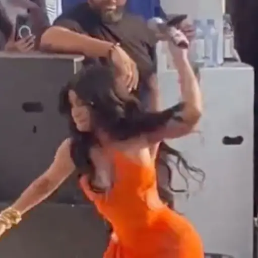 cardi-b-enfurece-contra-fan ,