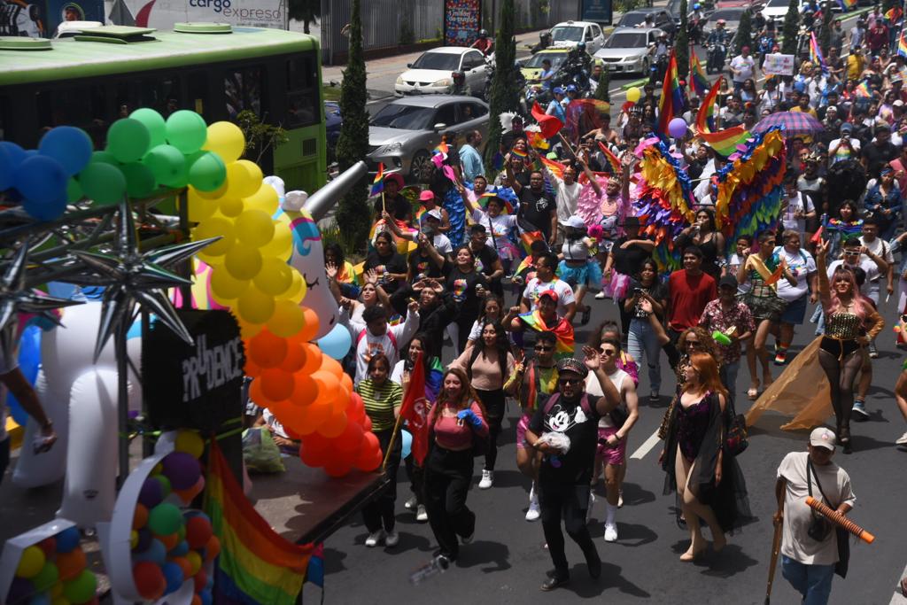 desfile-orgullo-guatemala-22-julio-emisoras-unidas6 | 