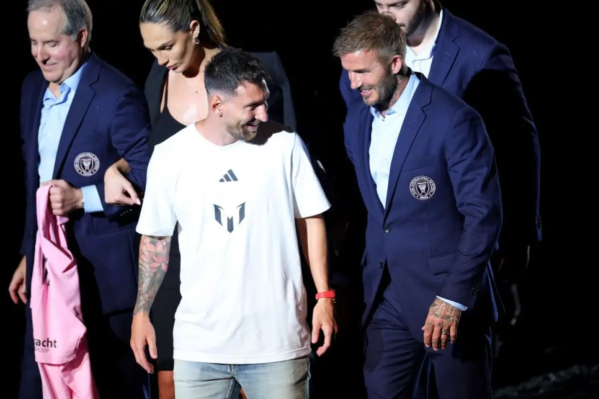 messi-beckham-2.jpg, 