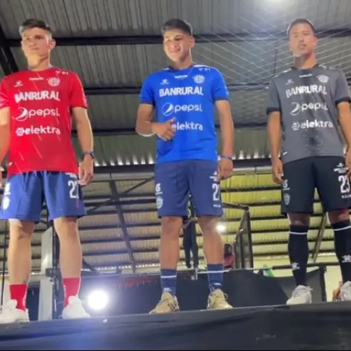 xelajú mc nuevo uniforme ,