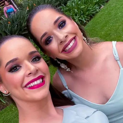 Wendy Carrera Jennifer Carrera ,