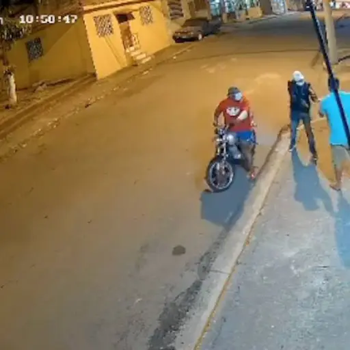 Captura de pantalla video de Twitter. 