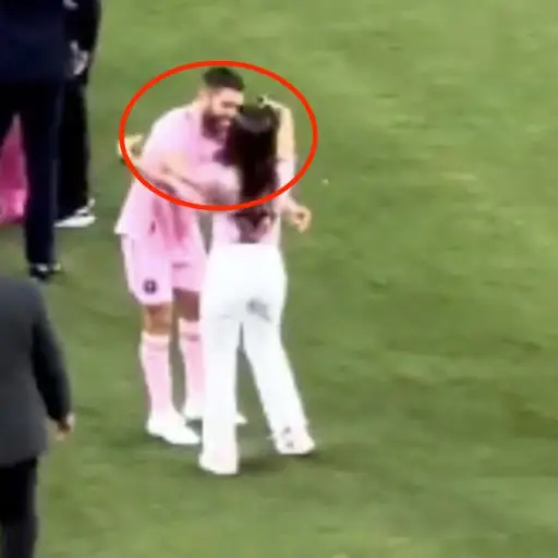 antonela-confunde-a-messi-con-jordi-alba ,