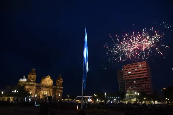 Fiestas patrias prevén movilización de dos millones de personas en la capital