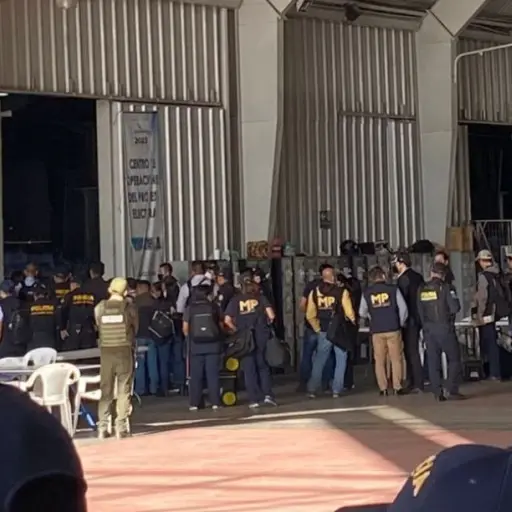 Allanamientos en  espacio asignado al TSE en el Parque de la Industria. 