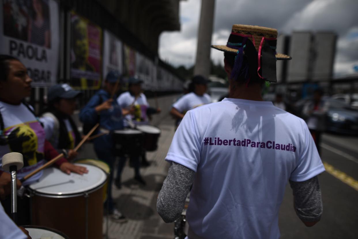 manifestacion-abogada-claudia-gonzalez-tribunales-emisoras-unidas3 | 